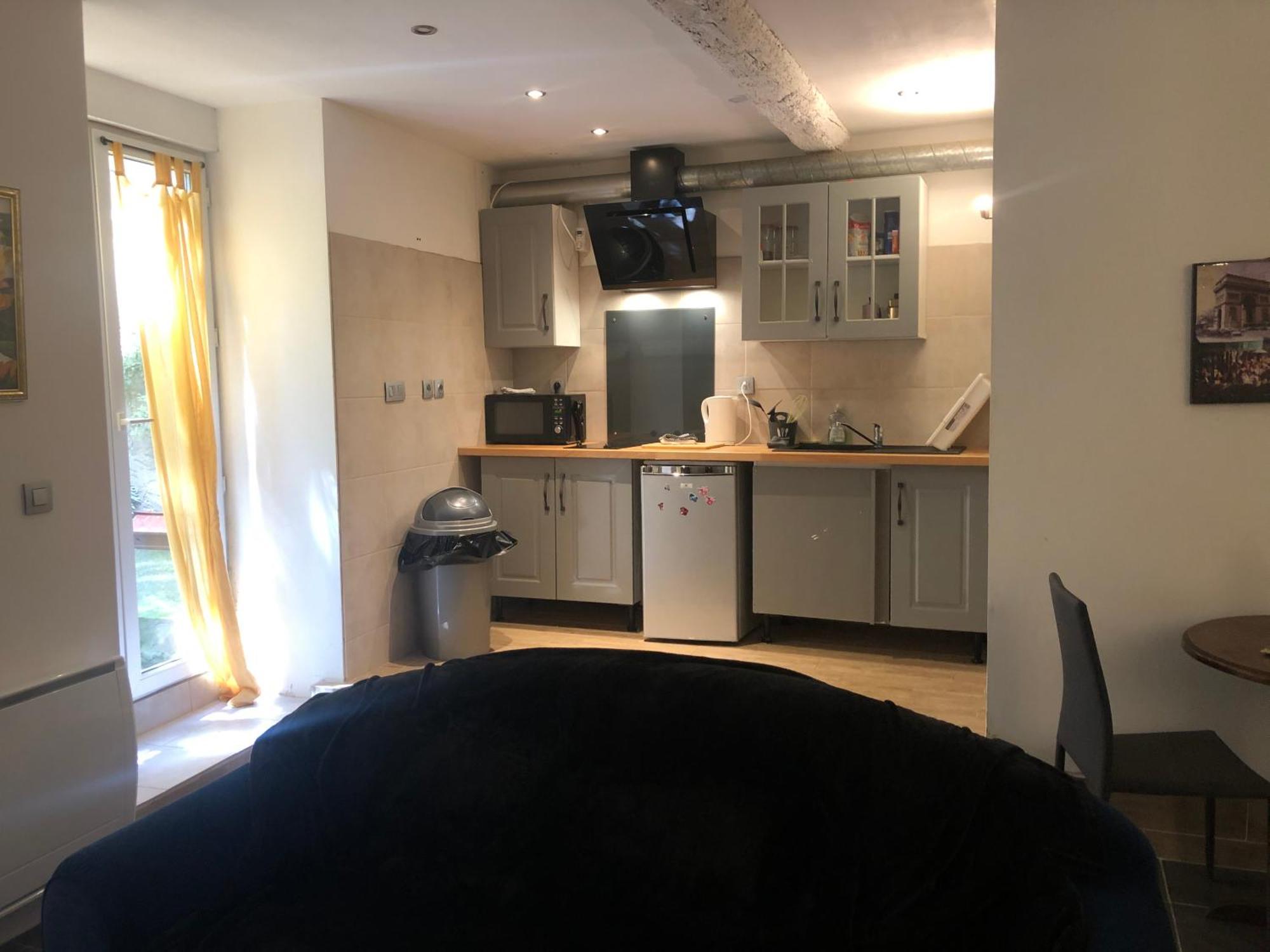 Studio Centre Ville Proche Gare Avec Cour Privee Каркасон Екстериор снимка